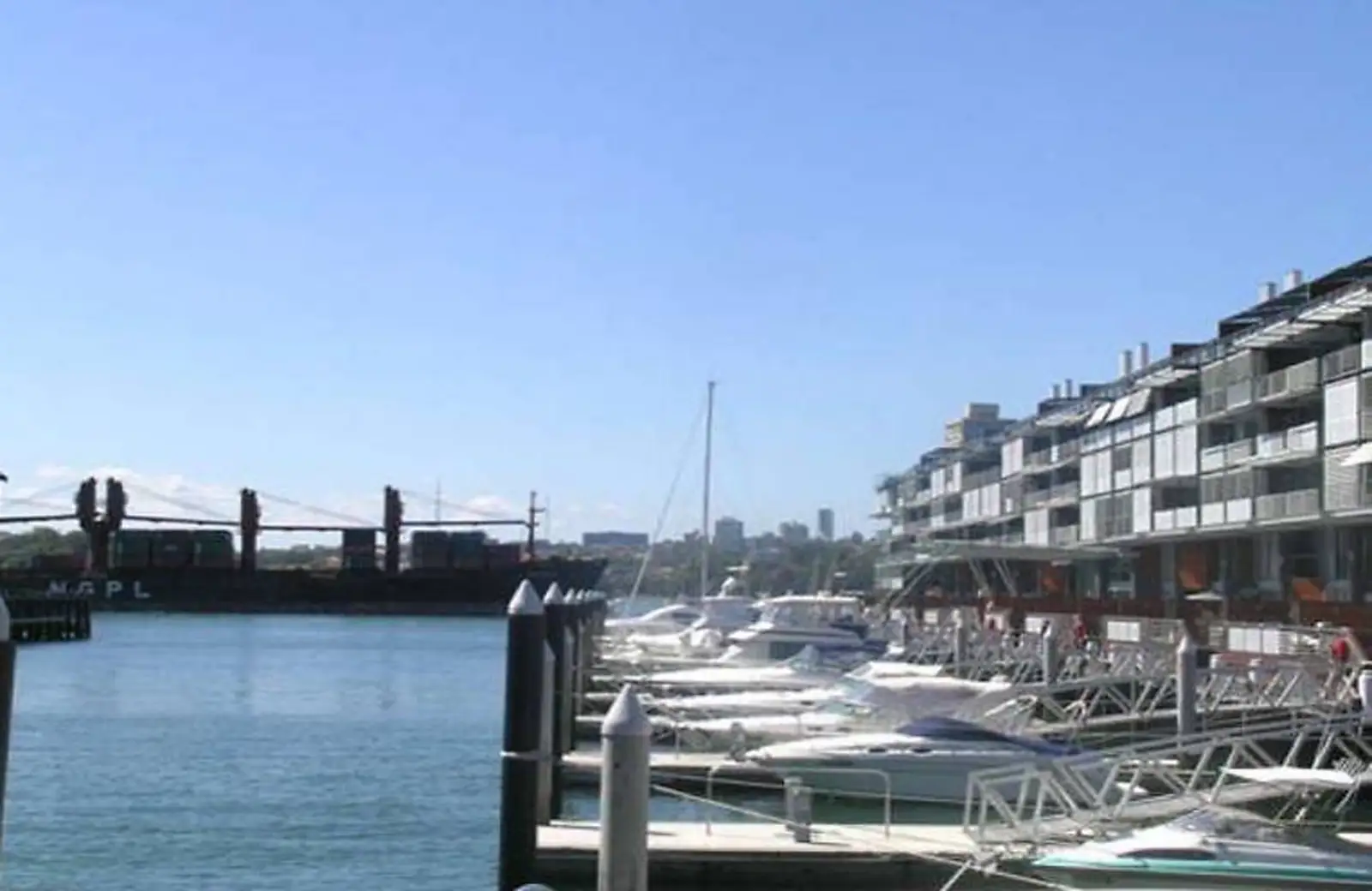 521/19 Hickson Road, Walsh Bay Sold by Sydney Sotheby's International Realty - image 3