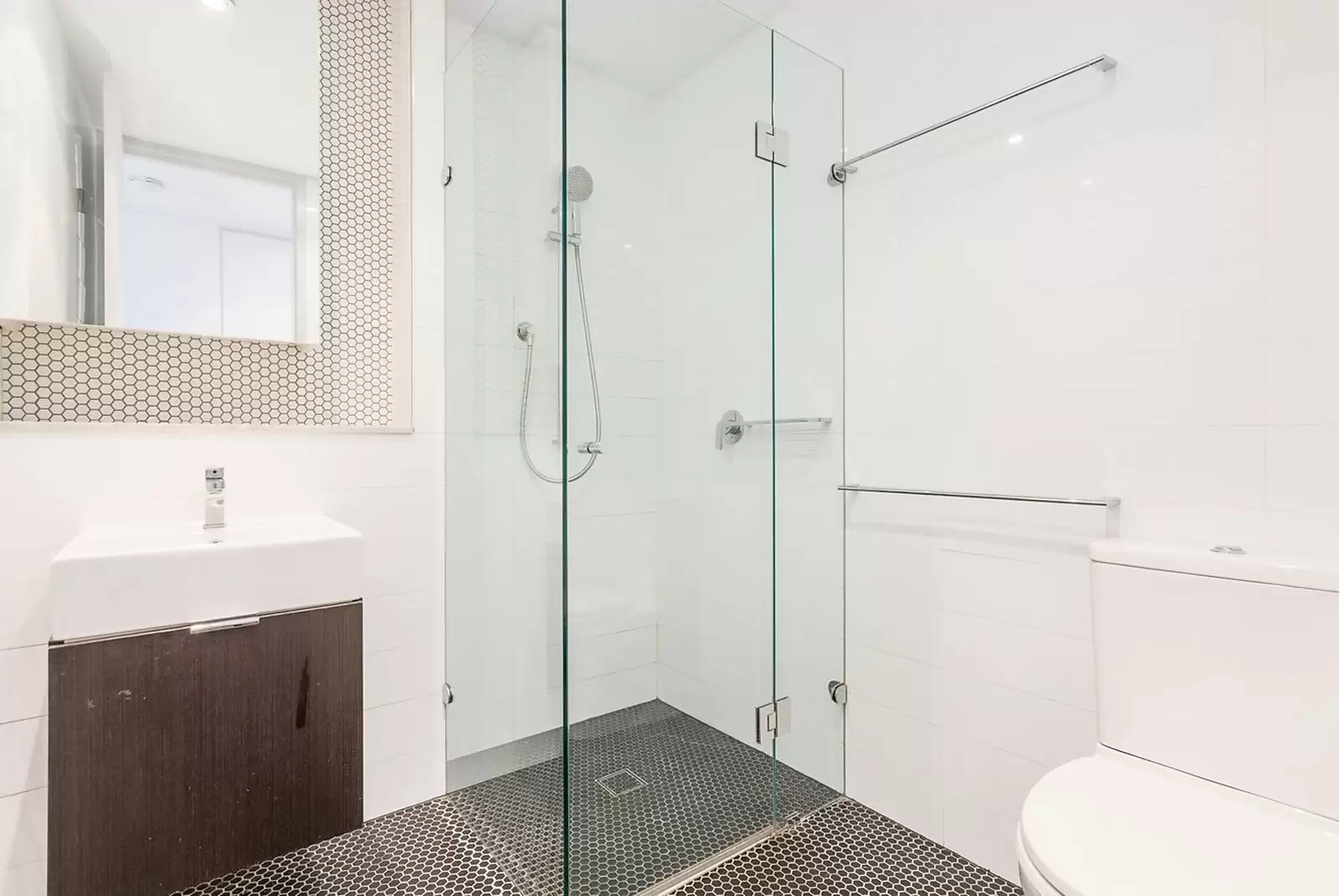 404/9-15 Bayswater Road, Potts Point Sold by Sydney Sotheby's International Realty - image 5