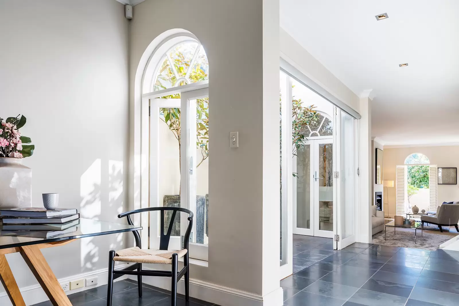 55 Sutherland Street, Paddington Sold by Sydney Sotheby's International Realty - image 3