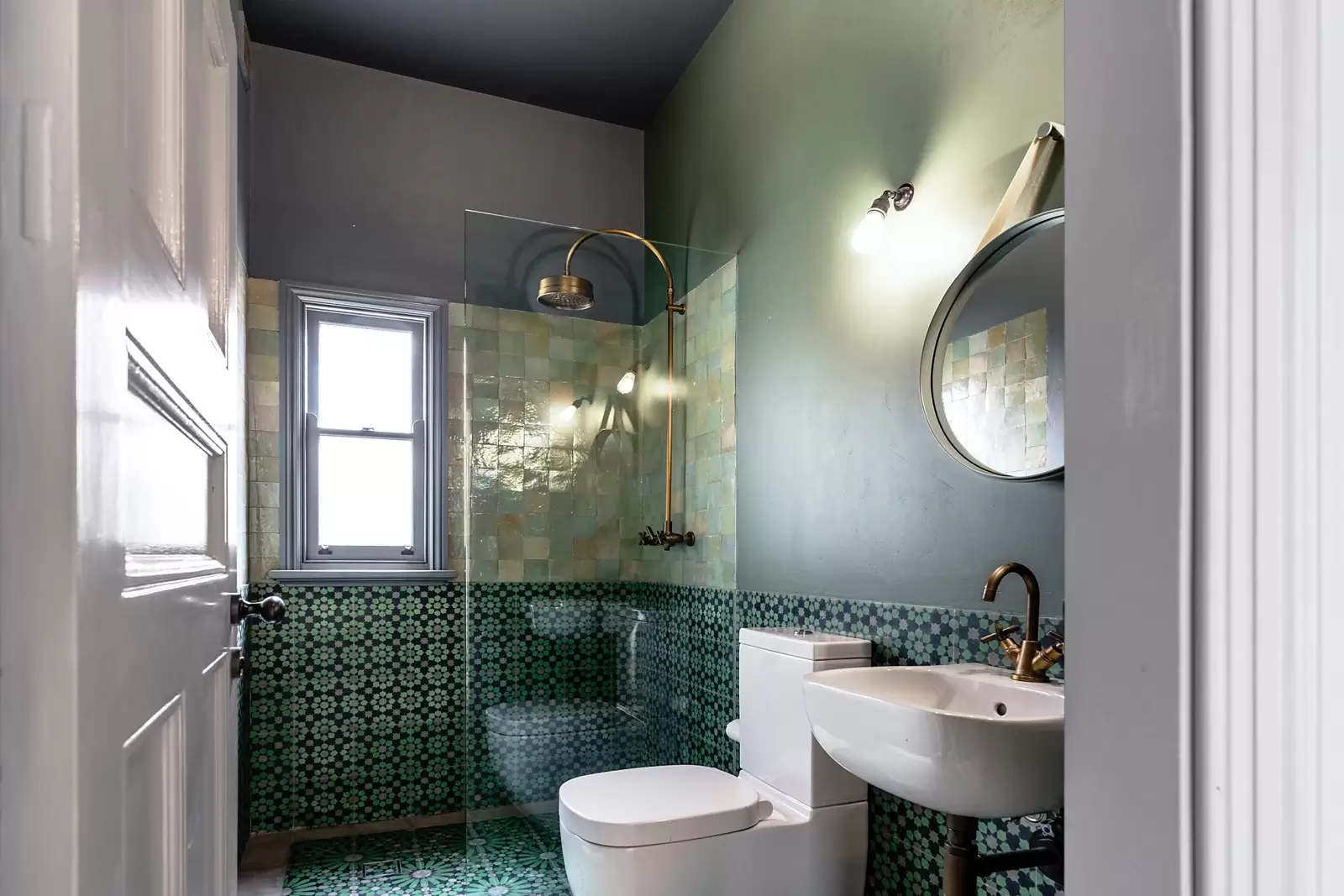 52 Milroy Avenue, Kensington Sold by Sydney Sotheby's International Realty - image 11