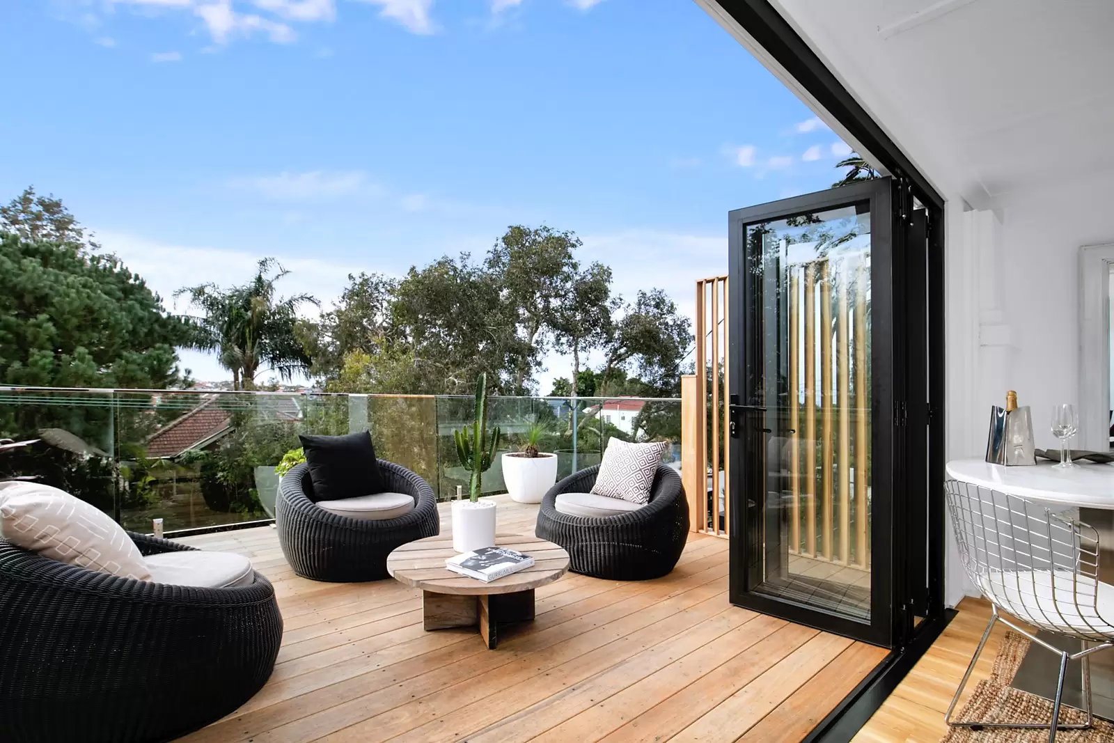 1 Gardyne Street, Bronte Sold by Sydney Sotheby's International Realty - image 3