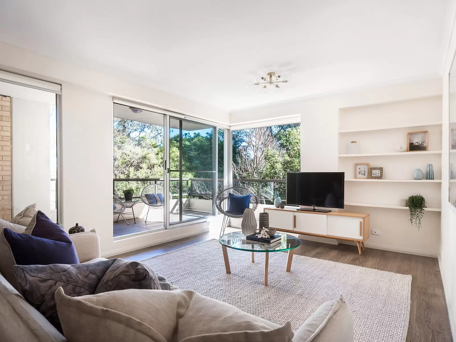 10/37 Paul Street, Bondi Junction Sold by Sydney Sotheby's International Realty - image 3