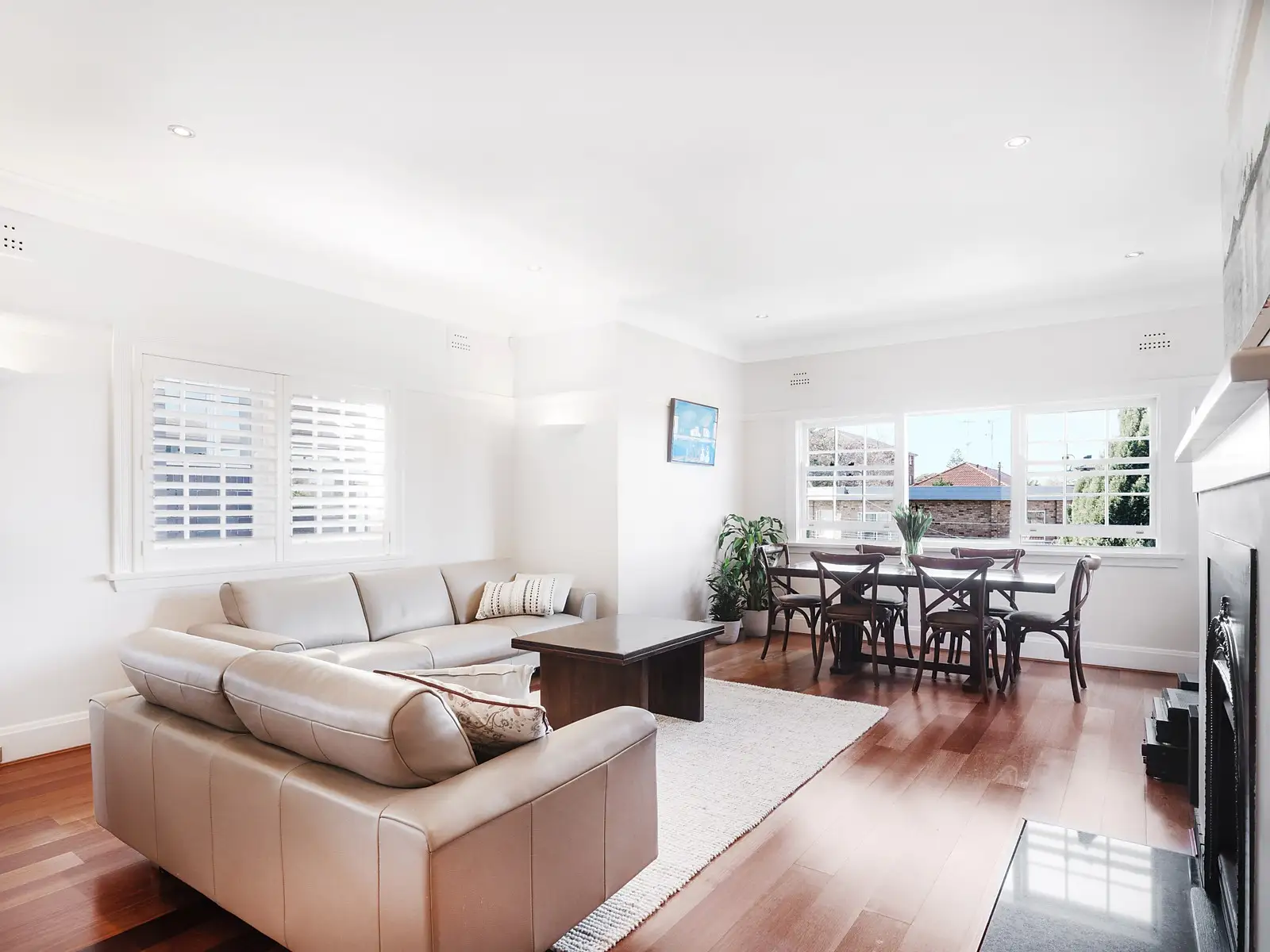 5/4 Mount Street, Coogee Sold by Sydney Sotheby's International Realty - image 2