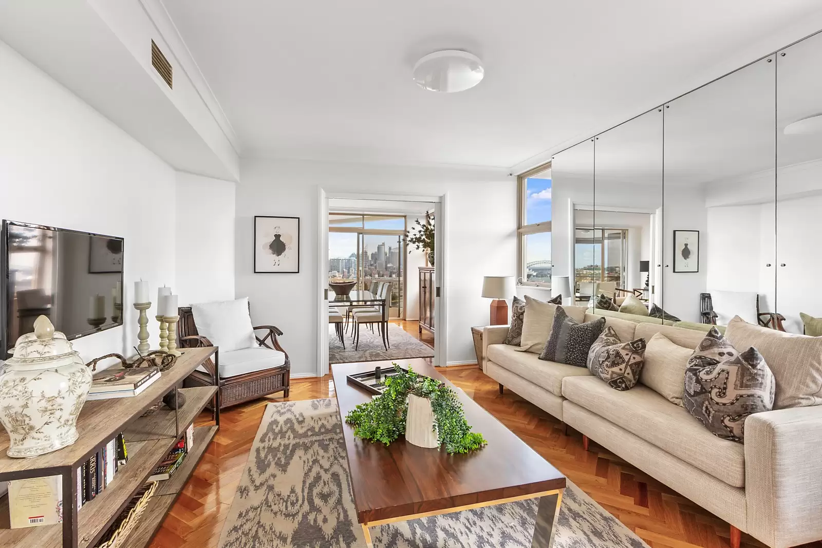 8/95-97 Darling Point Road, Darling Point Sold by Sydney Sotheby's International Realty - image 6