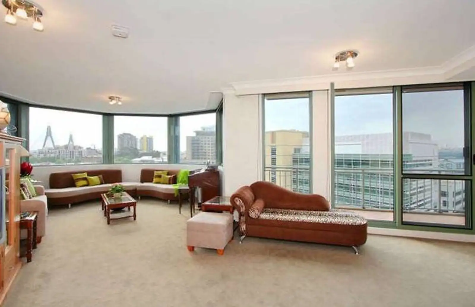 901/2 Pyrmont Bridge Road, Pyrmont Sold by Sydney Sotheby's International Realty - image 2