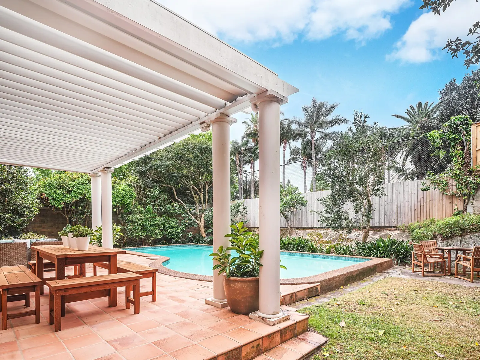 16 Mansion Road, Bellevue Hill Sold by Sydney Sotheby's International Realty - image 2