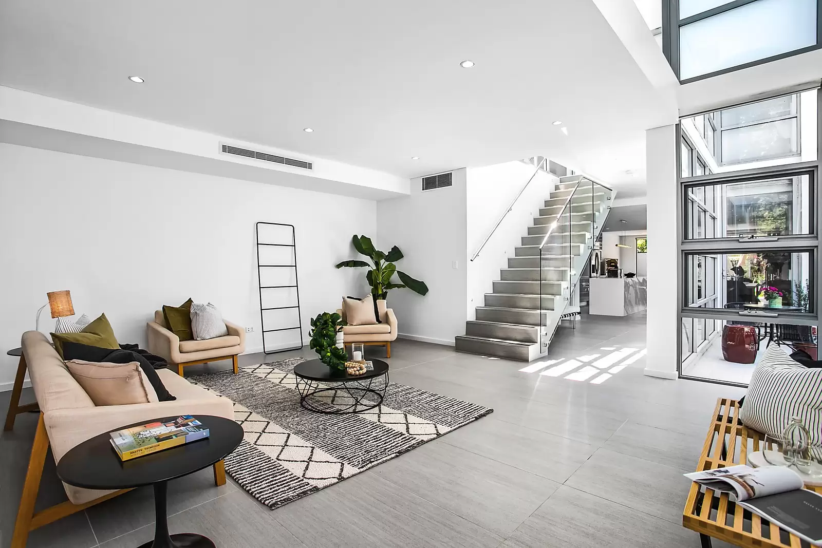 2 Ivy Street, Botany Sold by Sydney Sotheby's International Realty - image 4