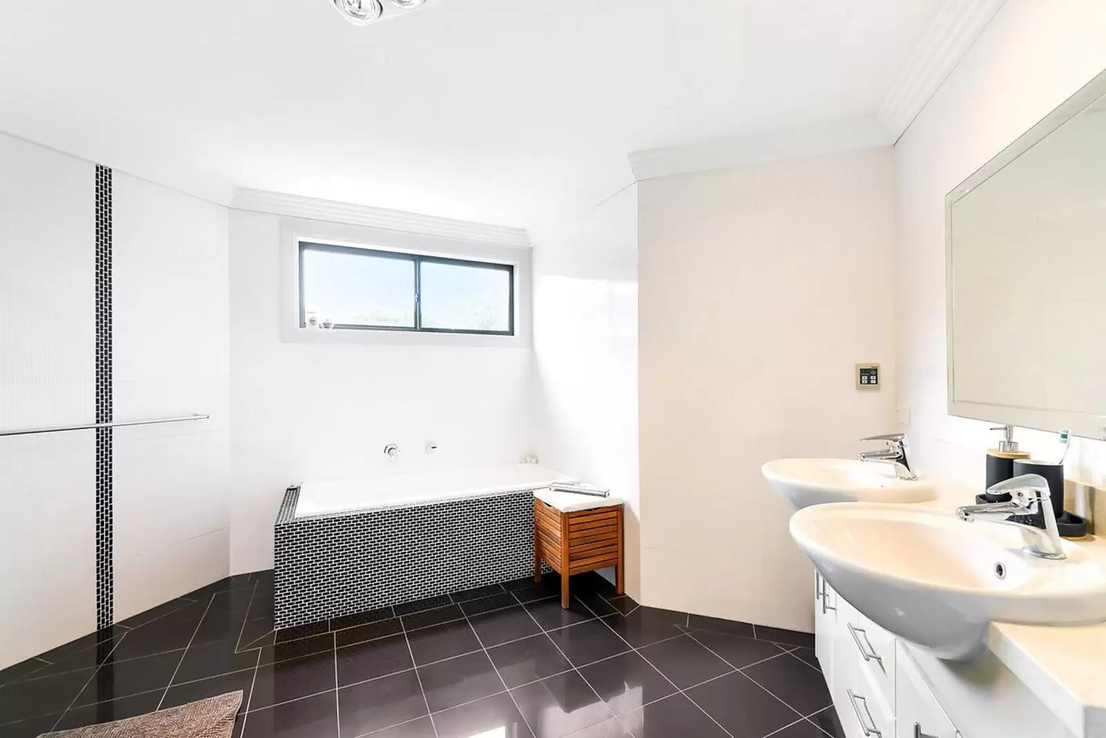 9 Finucane Crescent, Matraville Sold by Sydney Sotheby's International Realty - image 7