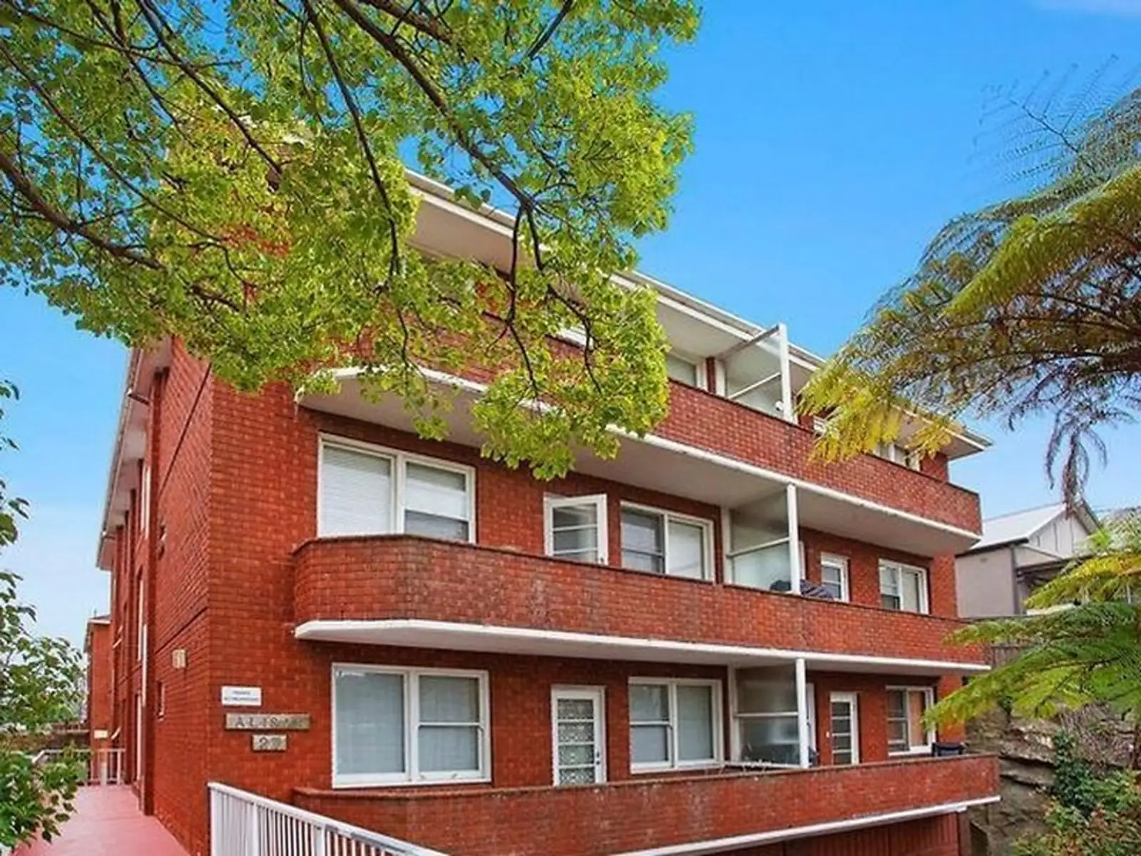 10/27 Pine Street, Randwick Sold by Sydney Sotheby's International Realty - image 1