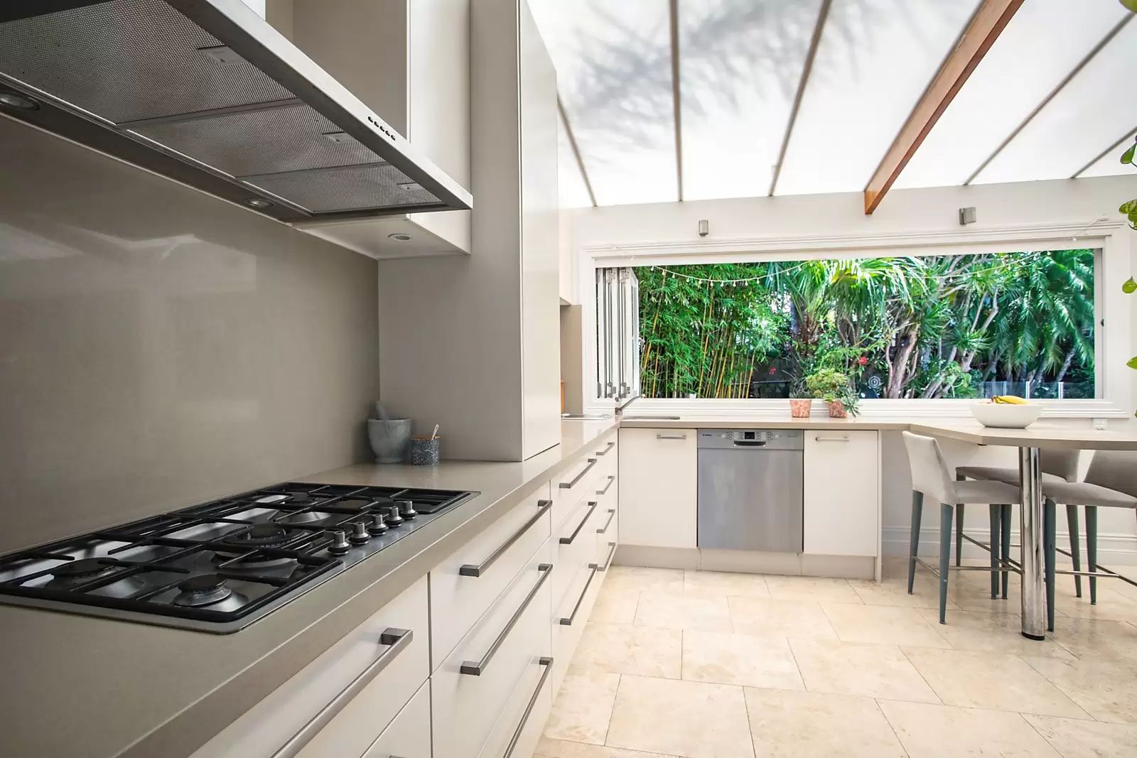 1 Milroy Avenue, Kensington Sold by Sydney Sotheby's International Realty - image 3