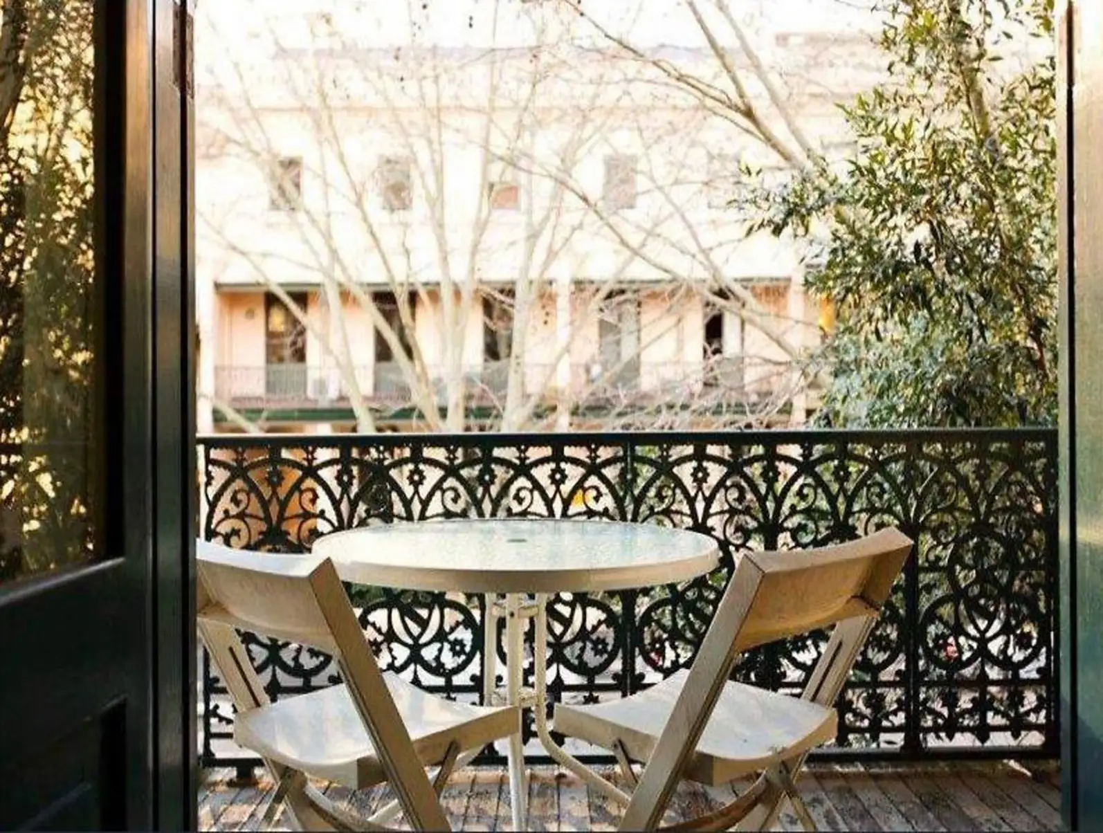 97 Victoria Street, Potts Point Sold by Sydney Sotheby's International Realty - image 3