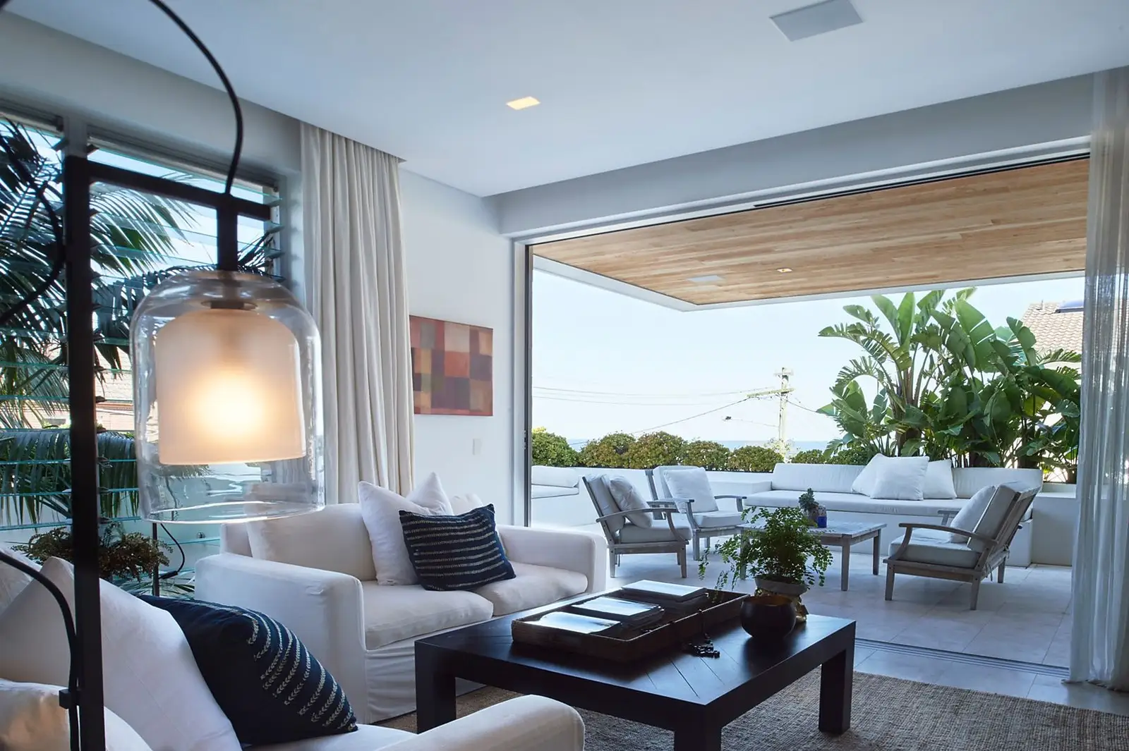 23 Dellview Street, Tamarama Sold by Sydney Sotheby's International Realty - image 2