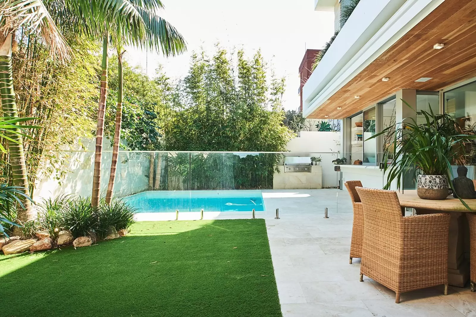 23 Dellview Street, Tamarama Sold by Sydney Sotheby's International Realty - image 3