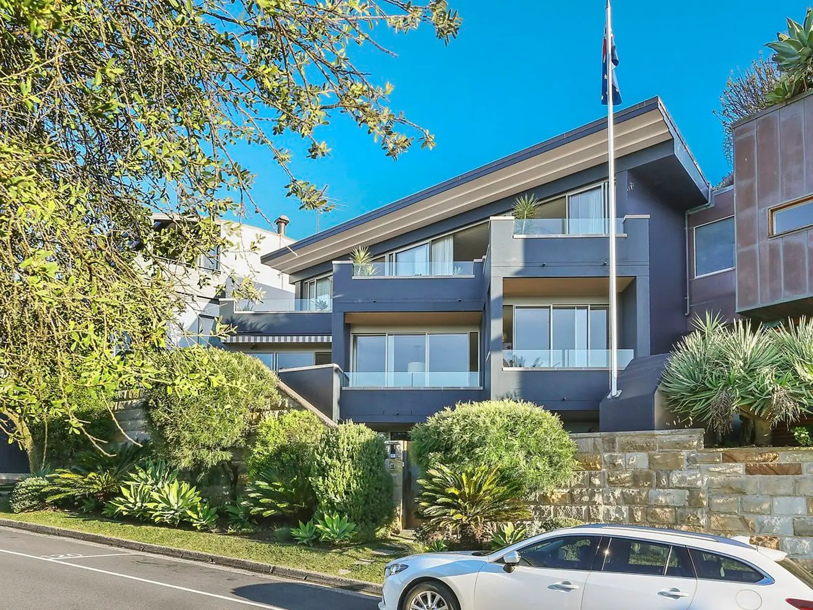 504a Bronte Road, Bronte Sold by Sydney Sotheby's International Realty - image 2