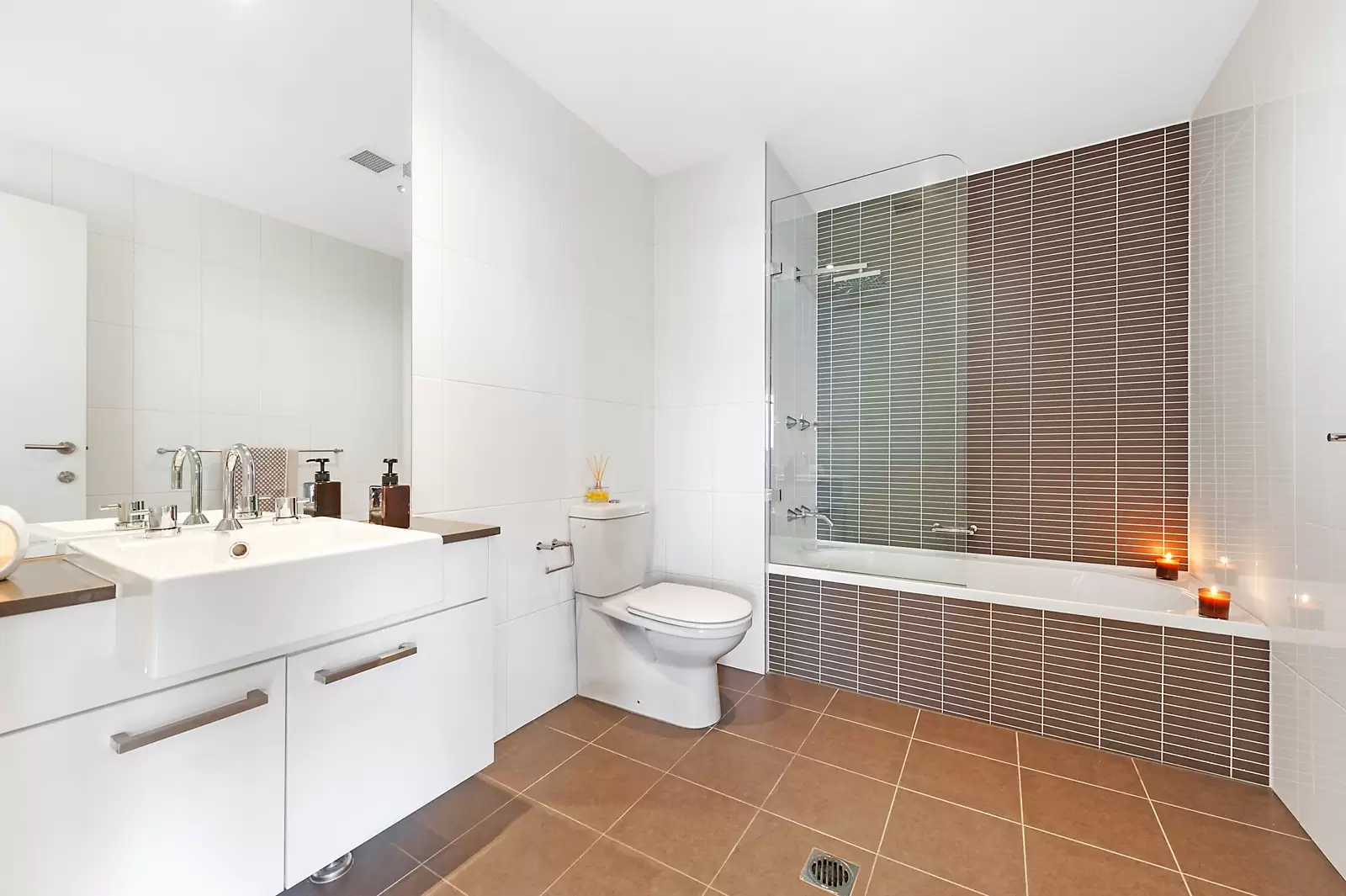 403/2 Marlborough Street, Drummoyne Sold by Sydney Sotheby's International Realty - image 6