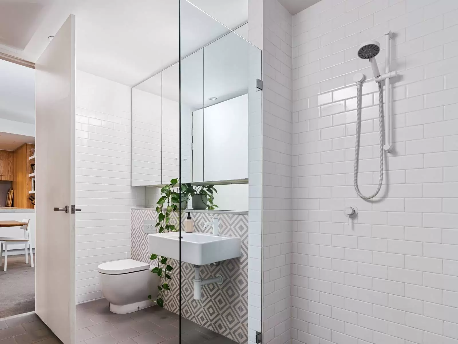 3.07/33 Bridge Street, Erskineville Sold by Sydney Sotheby's International Realty - image 6