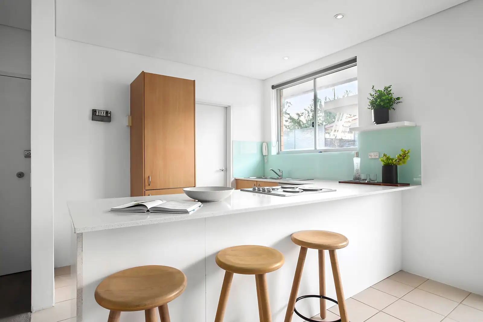 11/108-110 Mount Street, Coogee Sold by Sydney Sotheby's International Realty - image 2