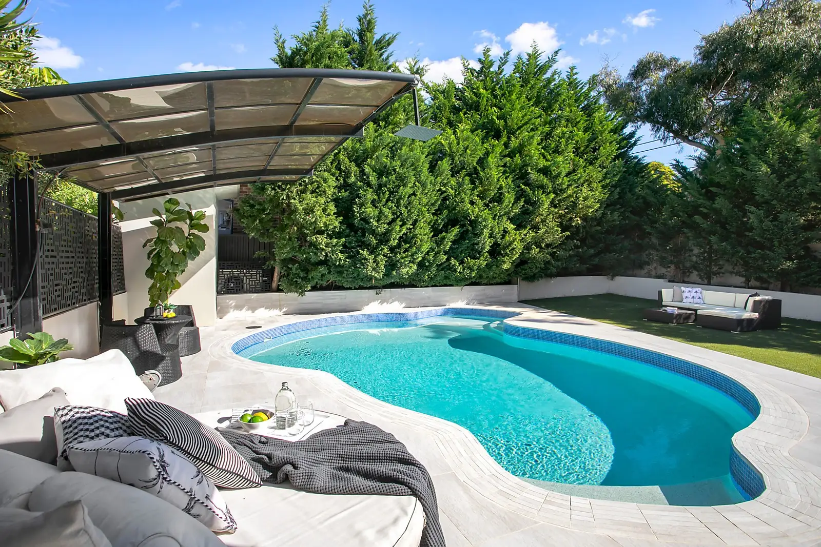 86 Wentworth Avenue, Pagewood Sold by Sydney Sotheby's International Realty - image 2
