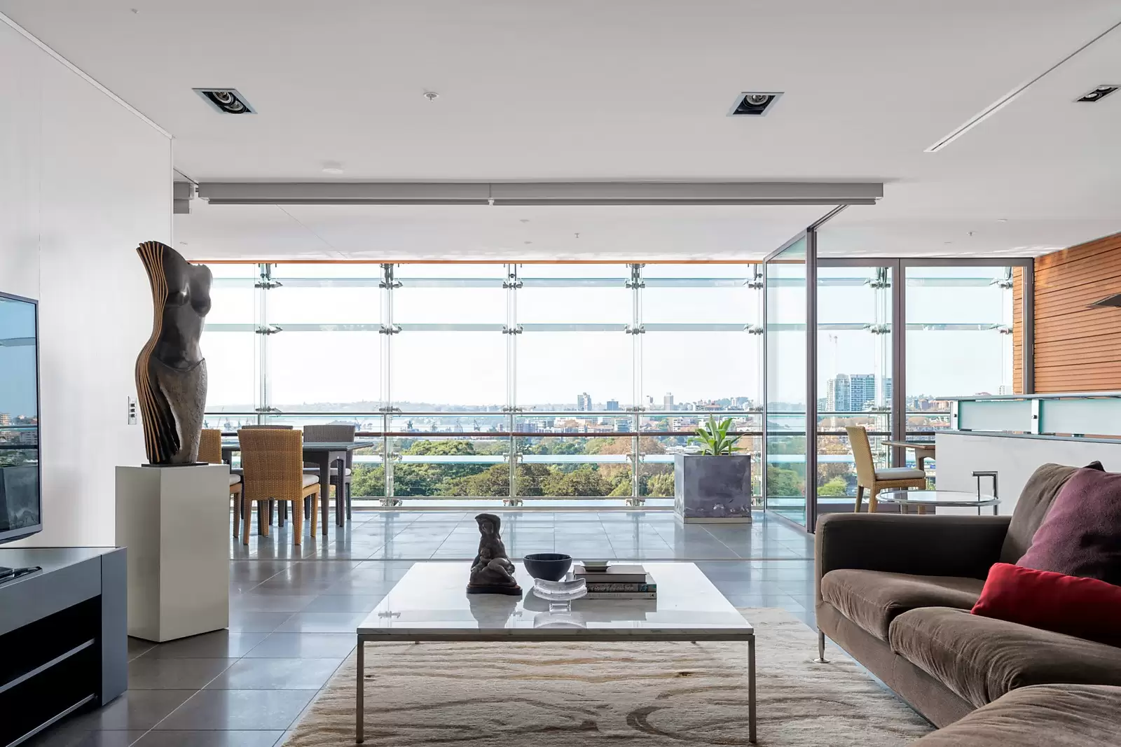 45/155 Macquarie Street, Sydney Sold by Sydney Sotheby's International Realty - image 3