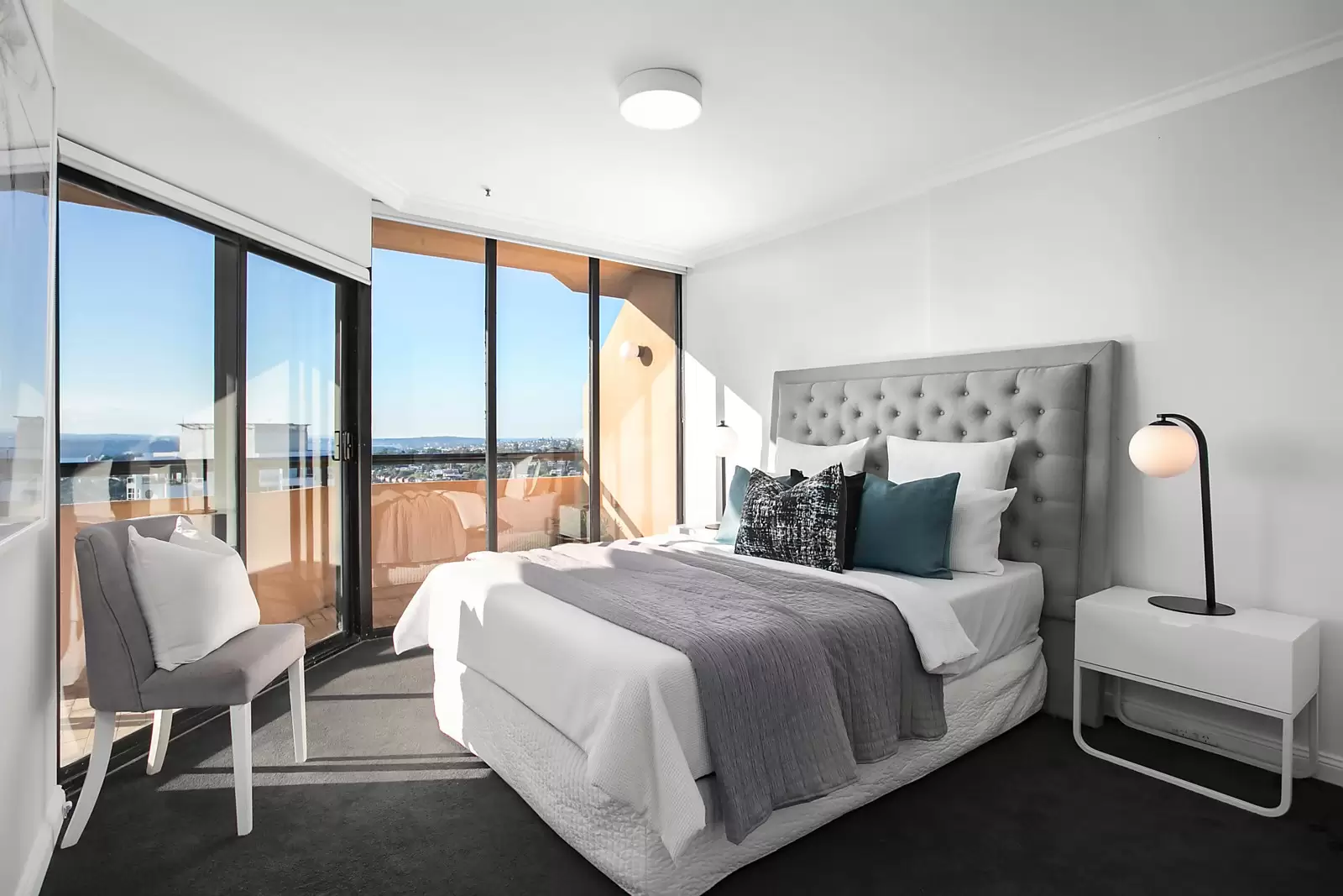 2506/71-73 Spring Street, Bondi Junction Sold by Sydney Sotheby's International Realty - image 6
