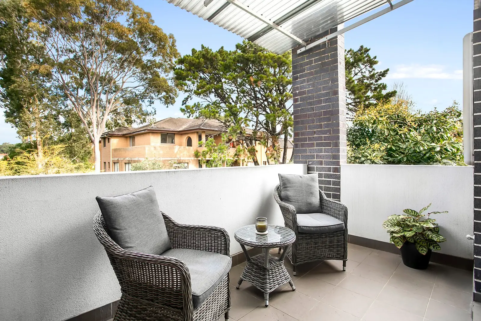 17/10-14 Duke Street, Kensington Sold by Sydney Sotheby's International Realty - image 1