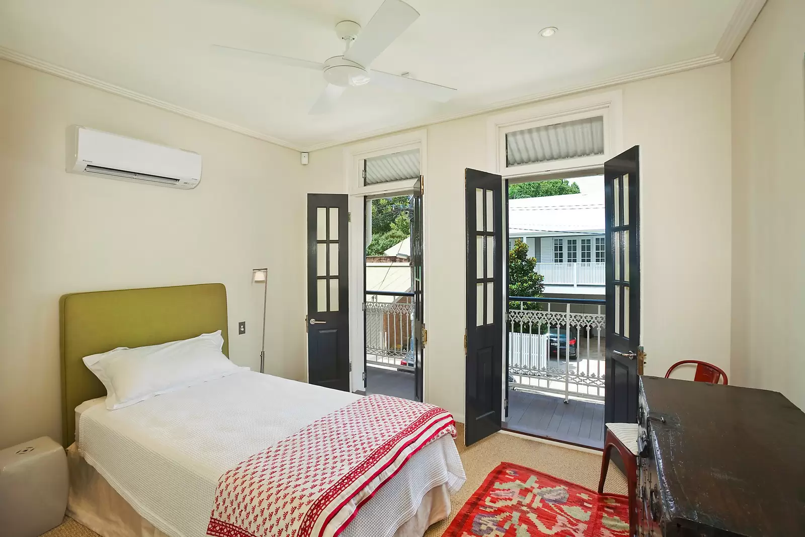 Woollahra Sold by Sydney Sotheby's International Realty - image 10