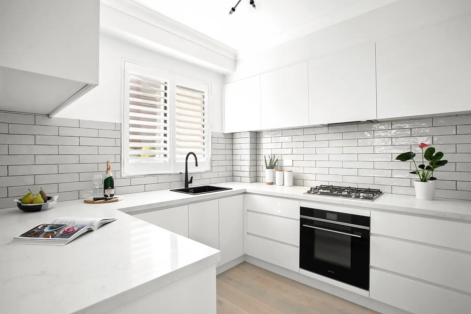 13/98 Mount Street, Coogee Sold by Sydney Sotheby's International Realty - image 2