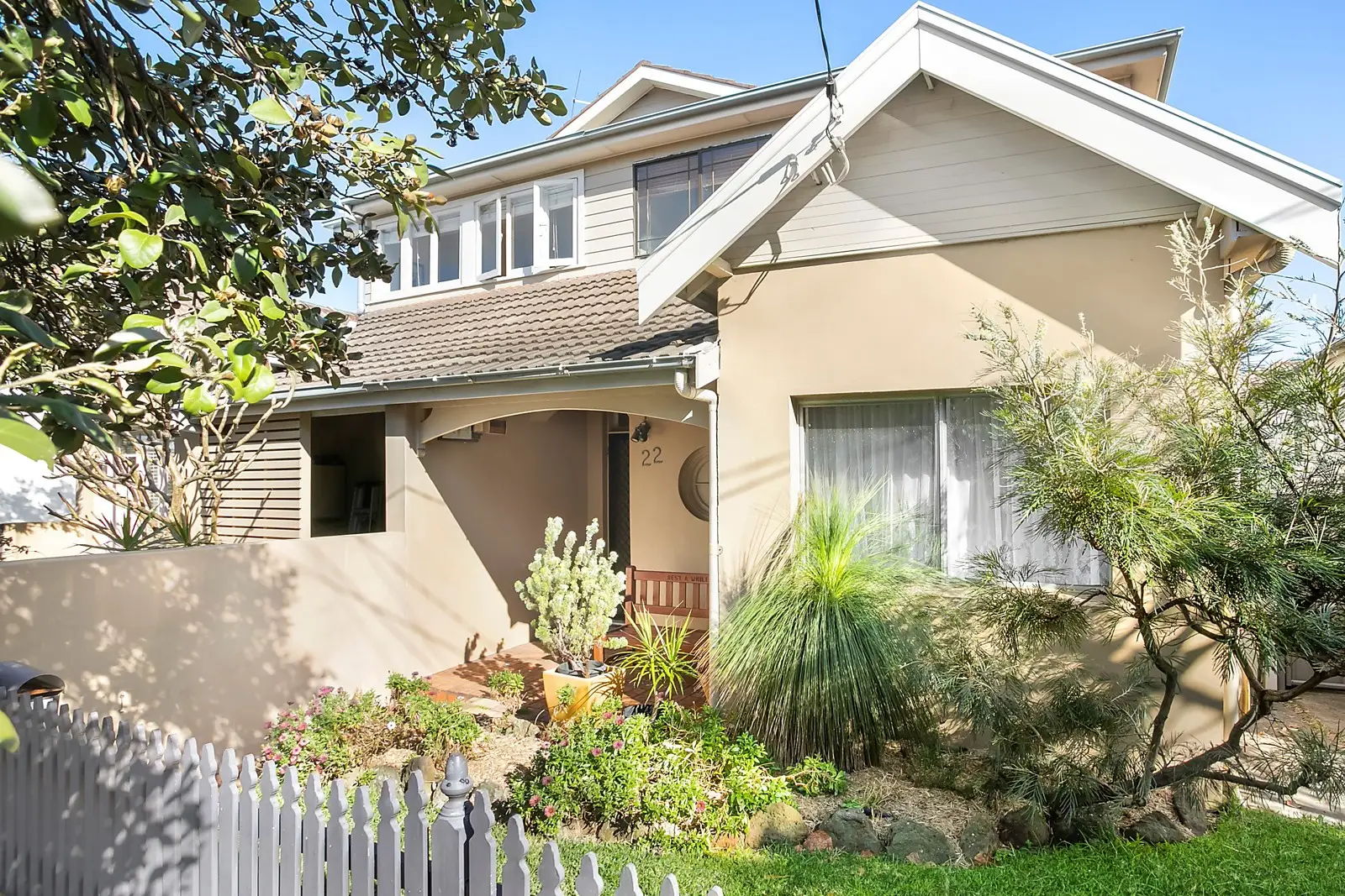 22 Keith Street, Clovelly Sold by Sydney Sotheby's International Realty - image 1
