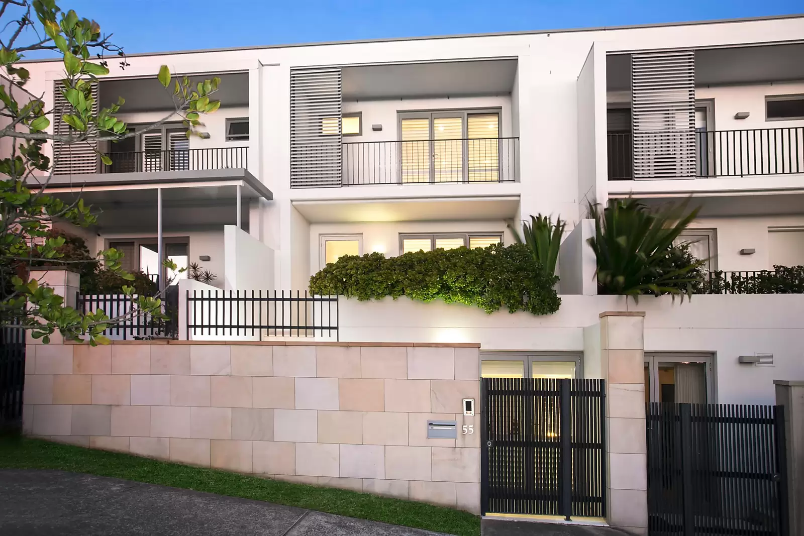 55 Hendy Avenue, Randwick Sold by Sydney Sotheby's International Realty - image 13