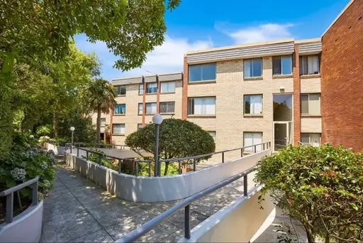16/745 Old South Head Road, Vaucluse Sold by Sydney Sotheby's International Realty