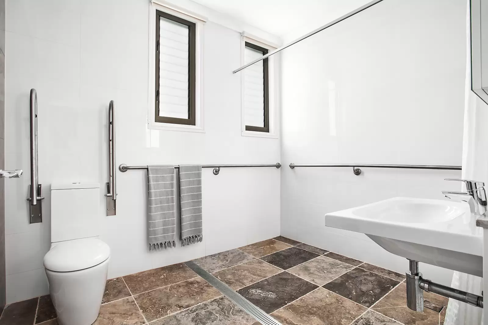1/14-18 Coonanbarra Road, Wahroonga Sold by Sydney Sotheby's International Realty - image 9