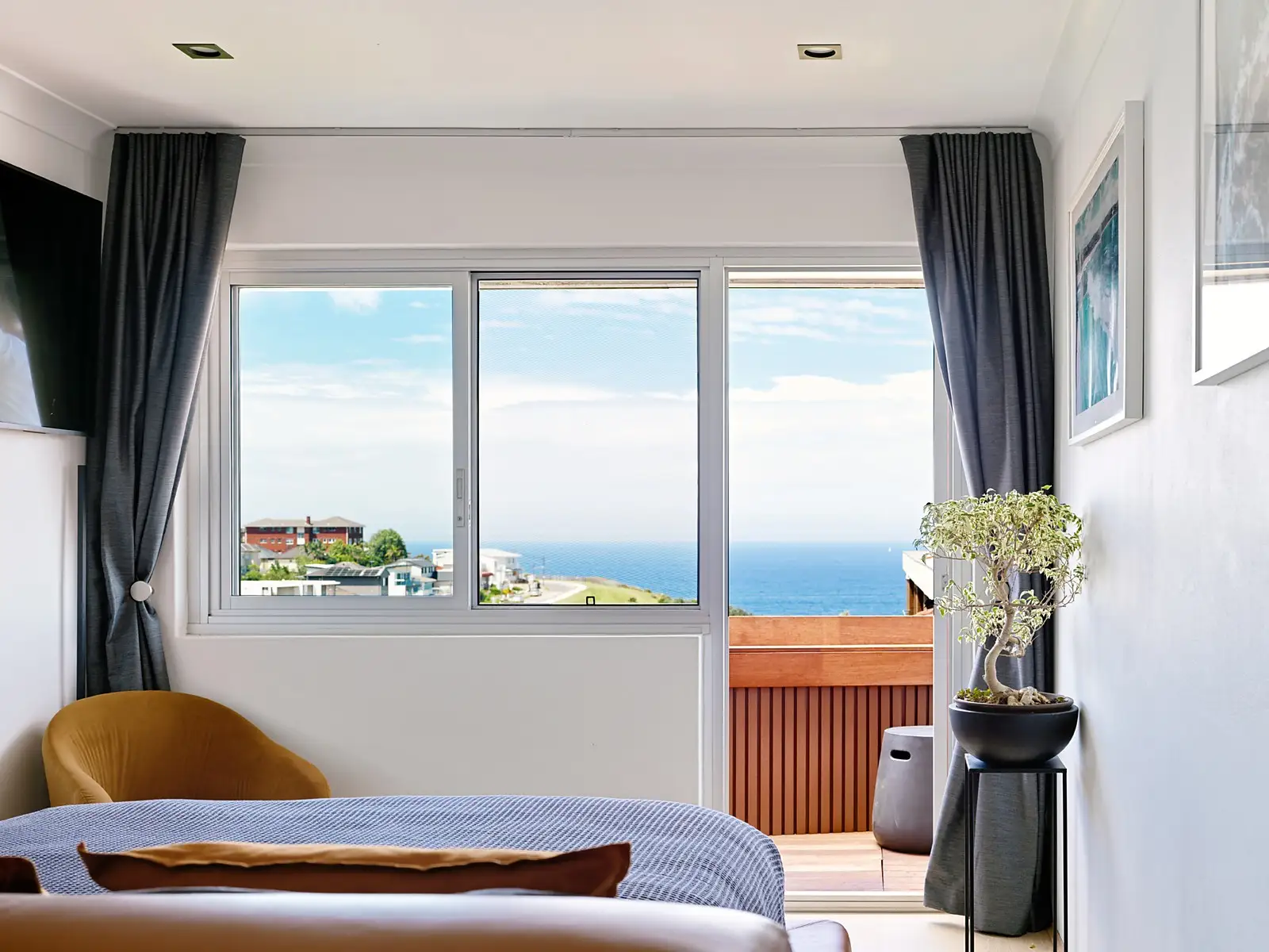 5/19 Diamond Bay Road, Vaucluse Sold by Sydney Sotheby's International Realty - image 1