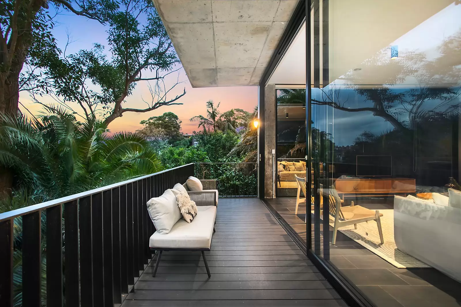 7/99 Carrington Road, Coogee Sold by Sydney Sotheby's International Realty - image 3