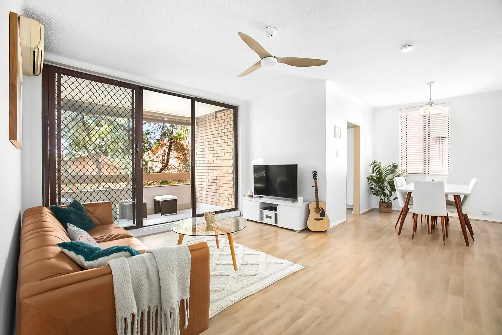 27/22 Tunbridge Street, Mascot Sold by Sydney Sotheby's International Realty - image 1