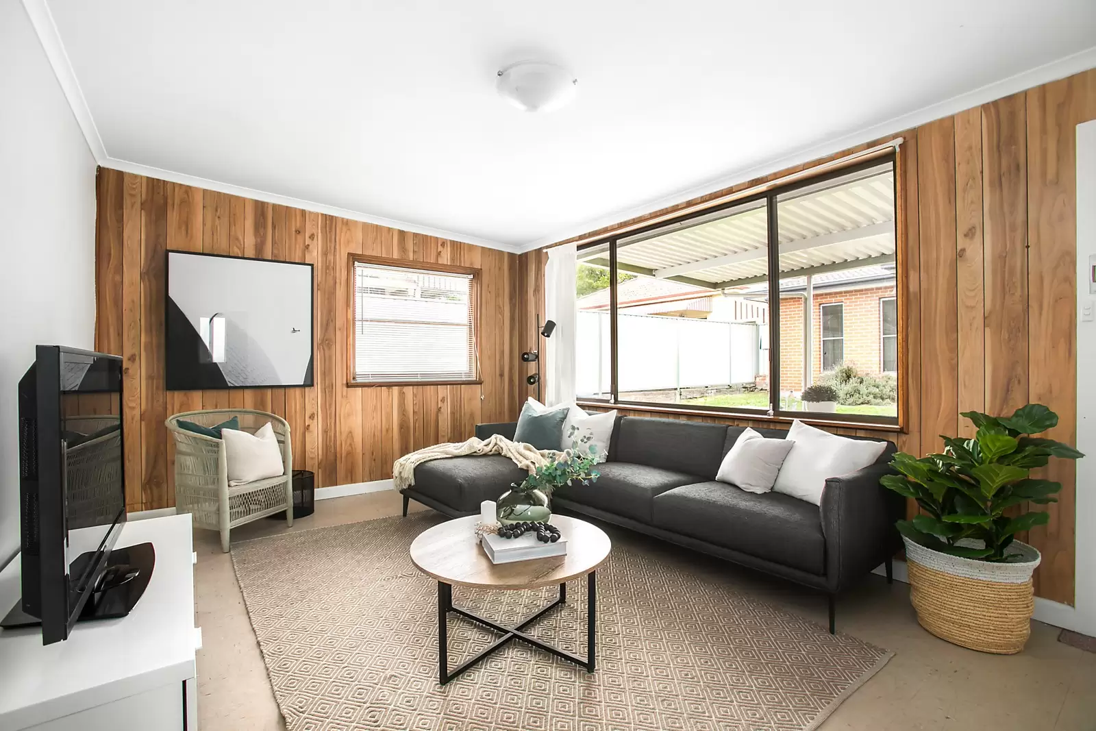 82 Page Street, Pagewood Sold by Sydney Sotheby's International Realty - image 4
