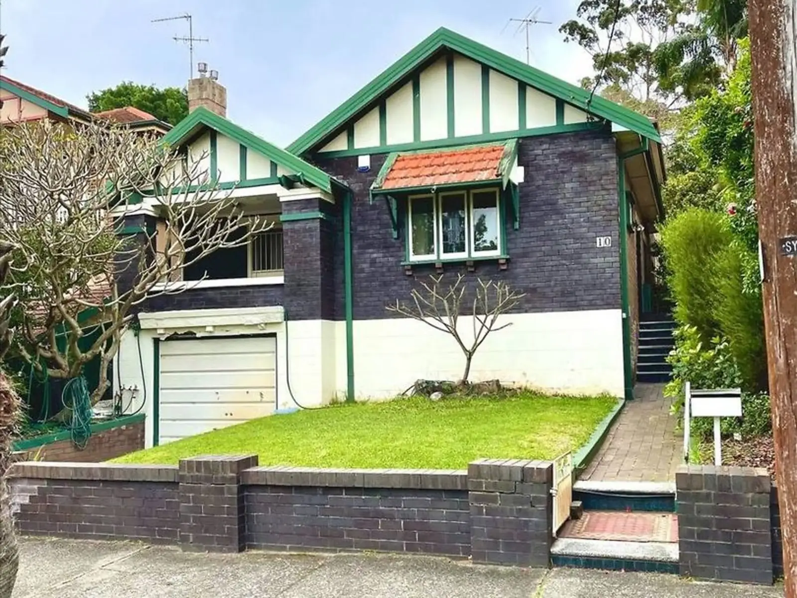 10 Shaw Avenue, Kingsford Sold by Sydney Sotheby's International Realty - image 1