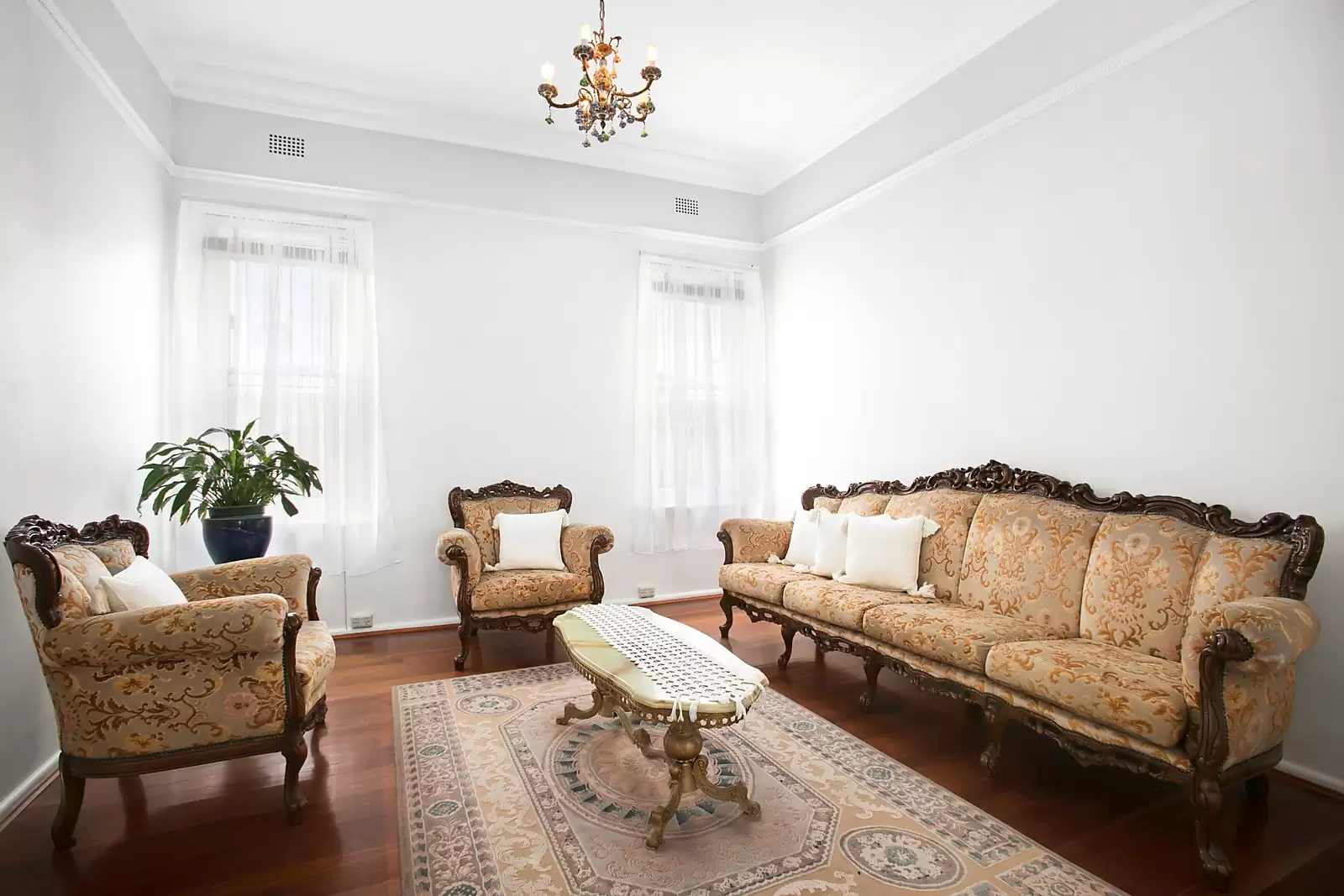 39 Milroy Avenue, Kensington Sold by Sydney Sotheby's International Realty - image 3
