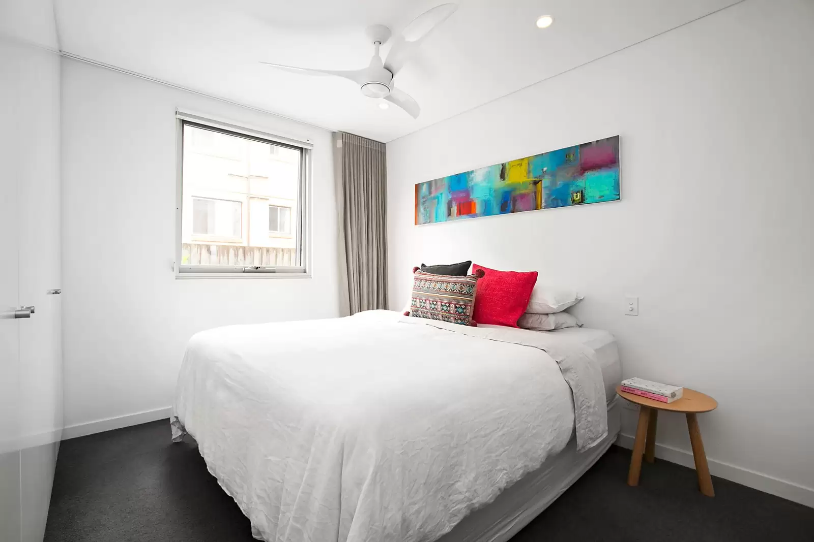 2/23 Byron Street, Coogee Sold by Sydney Sotheby's International Realty - image 6