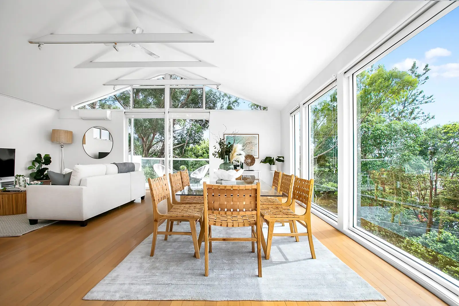 8 Dolphin Street, Randwick Sold by Sydney Sotheby's International Realty - image 1