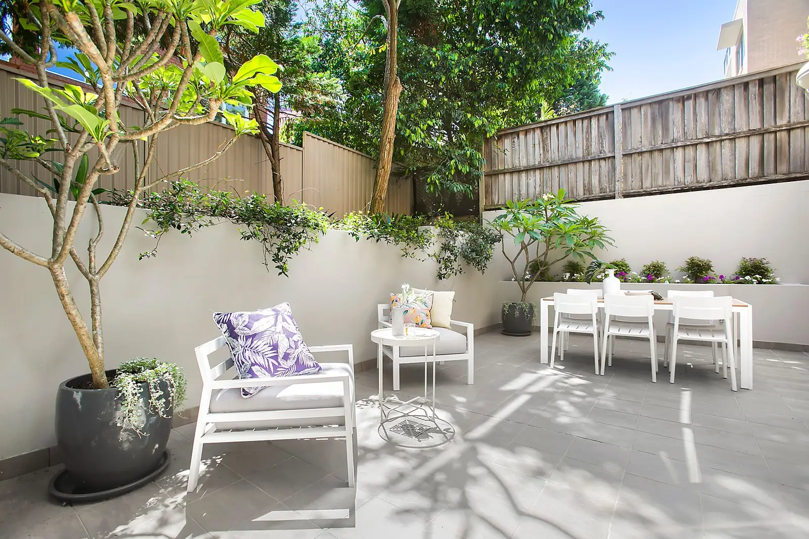 2/10-18 Bay Street, Coogee Sold by Sydney Sotheby's International Realty - image 1