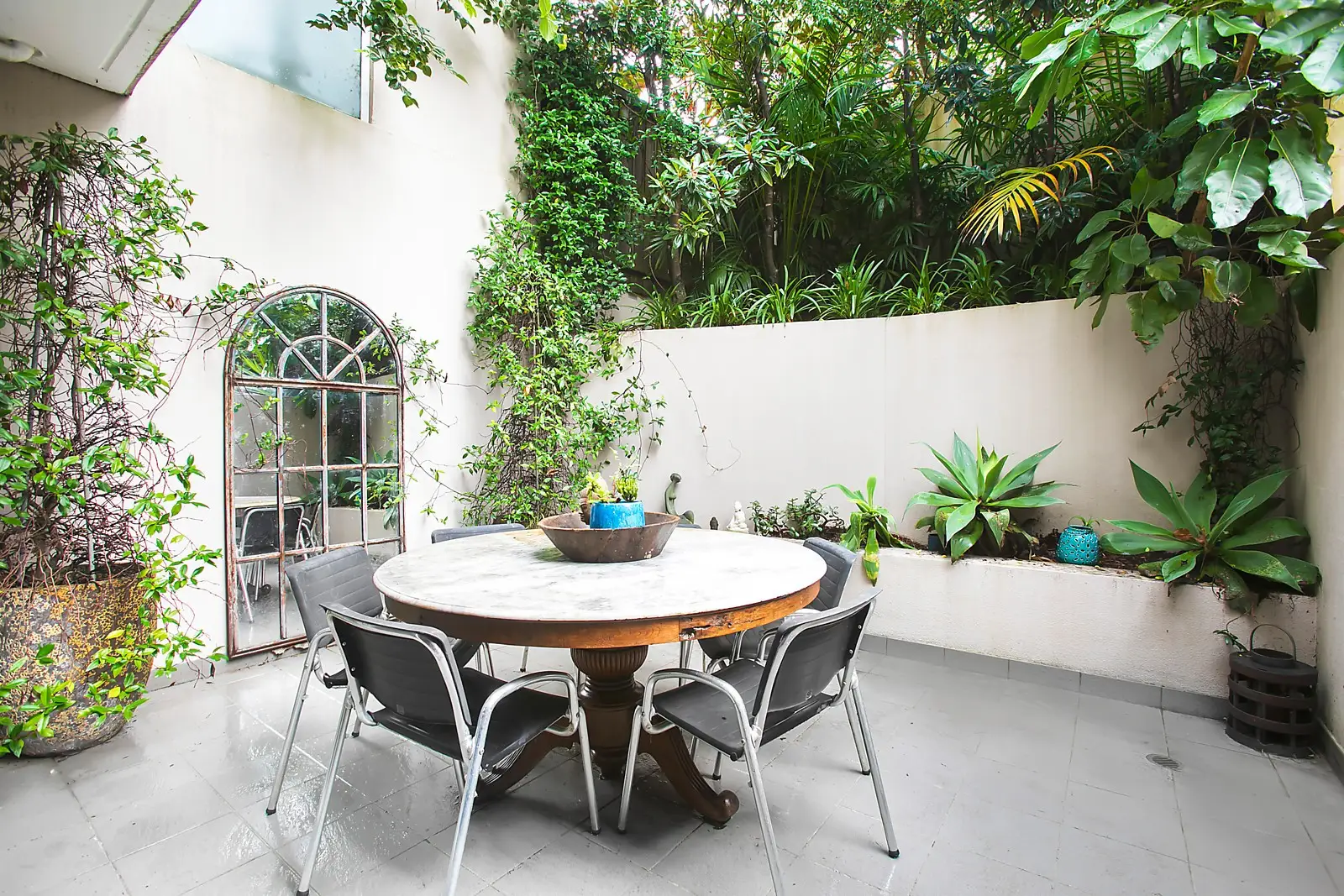 8/30 Fletcher Street, Tamarama Sold by Sydney Sotheby's International Realty - image 1