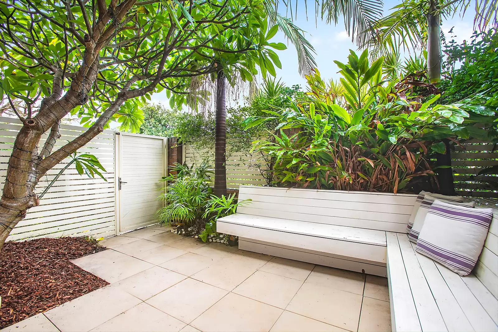 2/7 Brighton Boulevard, Bondi Beach Sold by Sydney Sotheby's International Realty - image 3