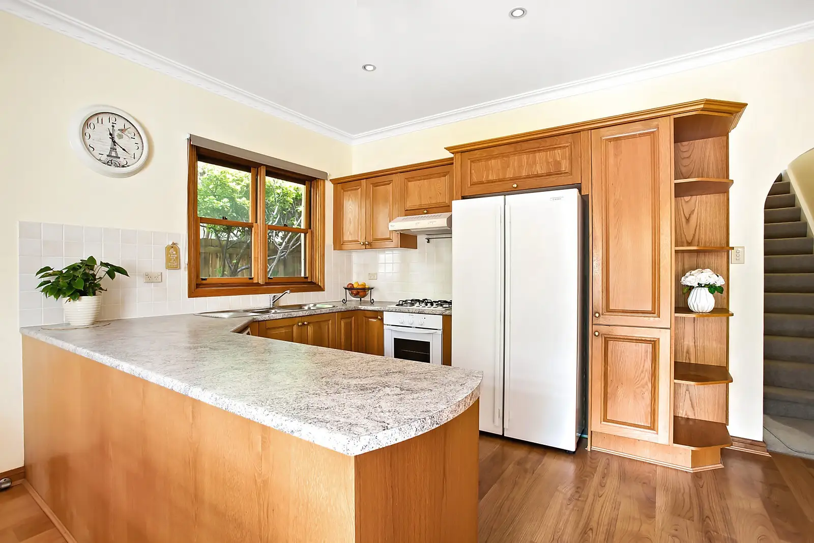 9 Ian Street, Maroubra Sold by Sydney Sotheby's International Realty - image 2