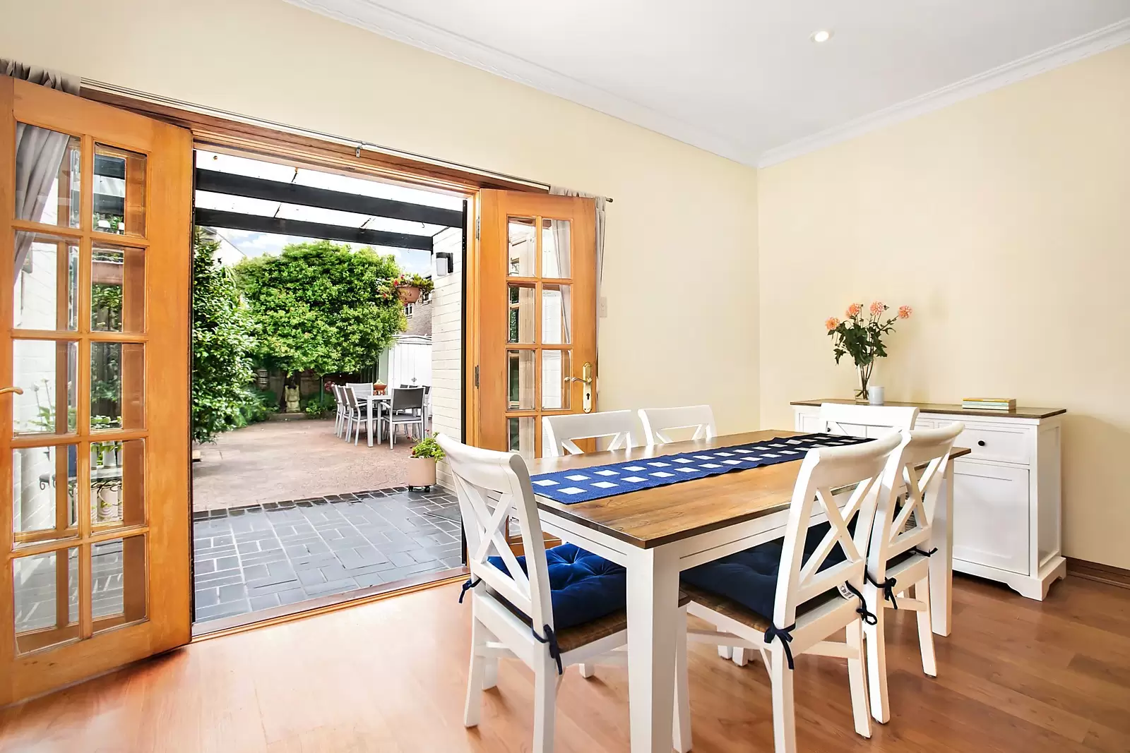 9 Ian Street, Maroubra Sold by Sydney Sotheby's International Realty - image 3