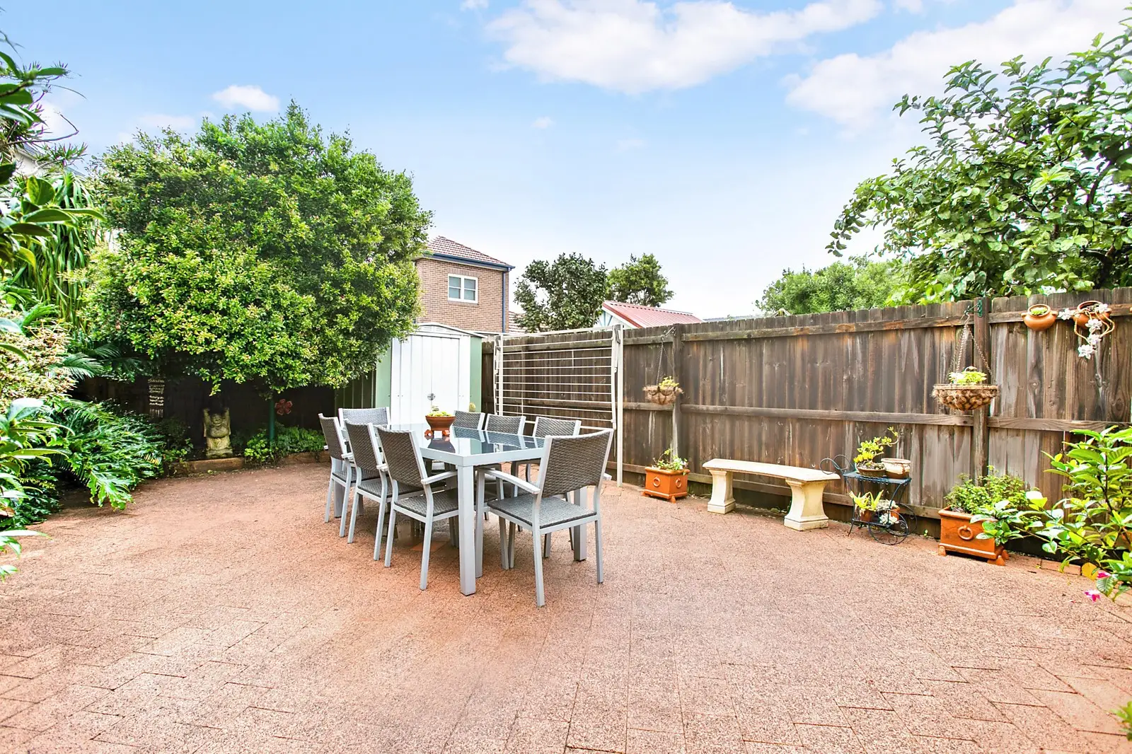 9 Ian Street, Maroubra Sold by Sydney Sotheby's International Realty - image 1