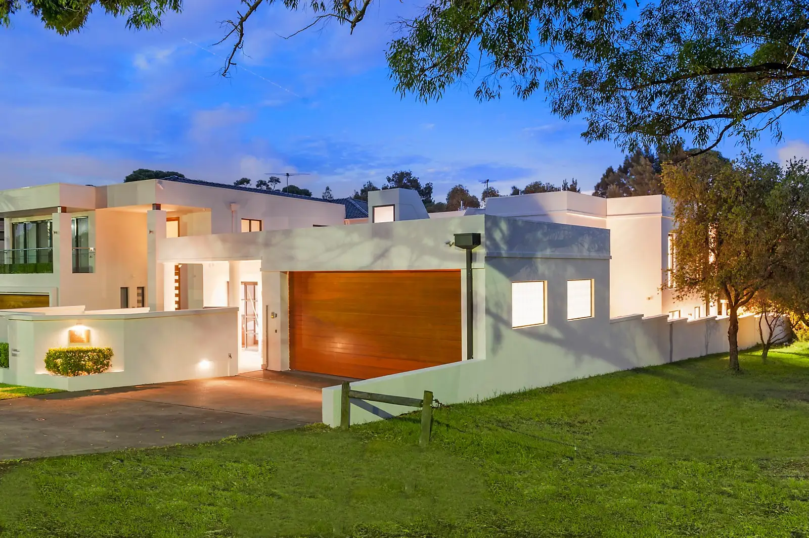 91 Harslett Crescent, Beverley Park Sold by Sydney Sotheby's International Realty - image 2