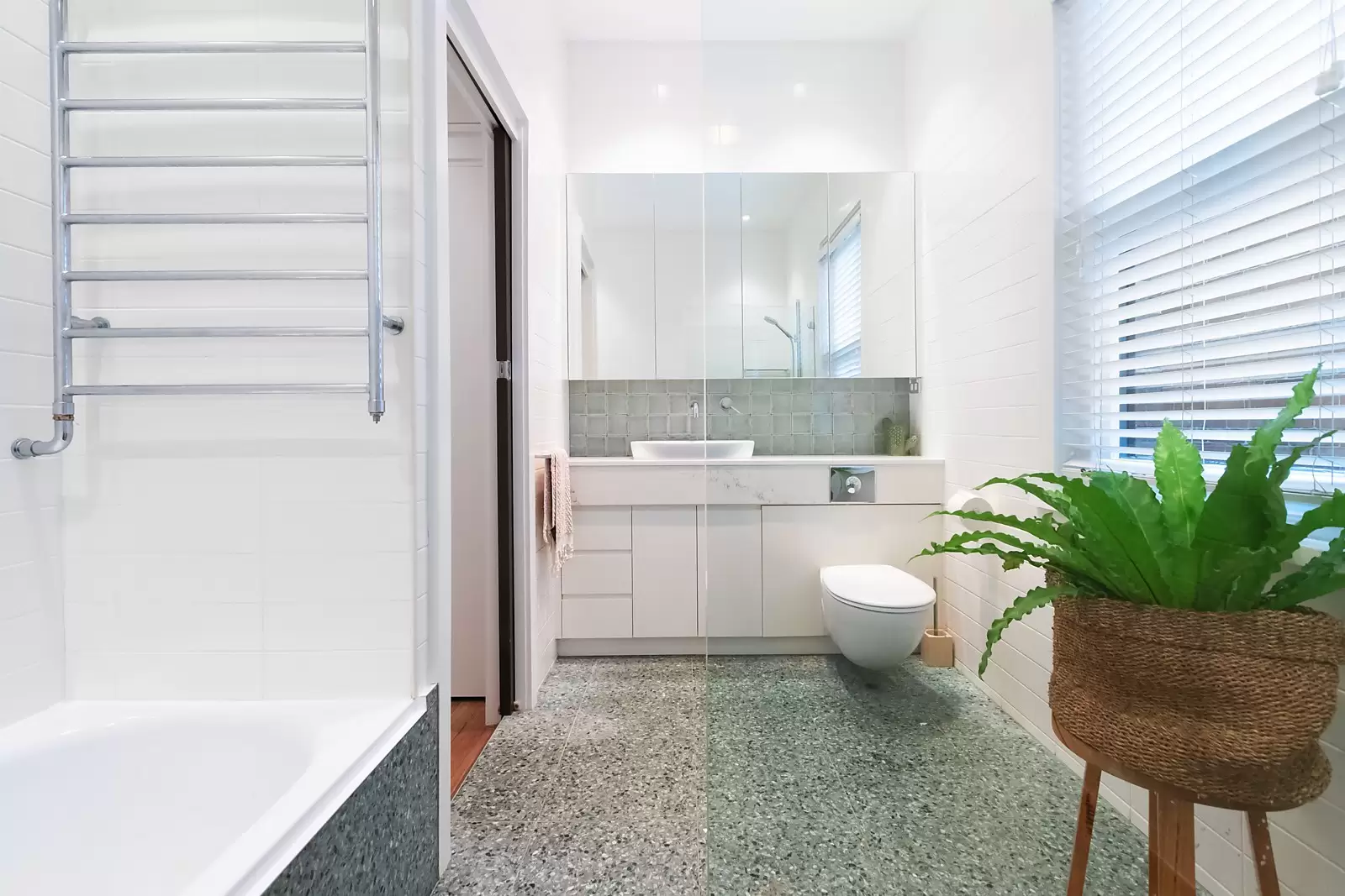 15 Searle Avenue, Randwick Sold by Sydney Sotheby's International Realty - image 10