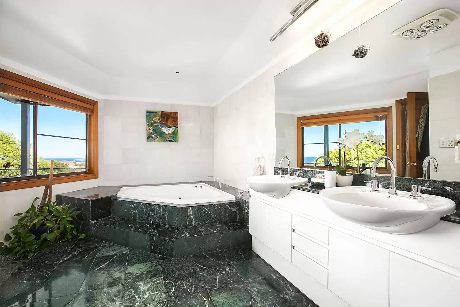 13 Busby Parade, Bronte Sold by Sydney Sotheby's International Realty - image 11