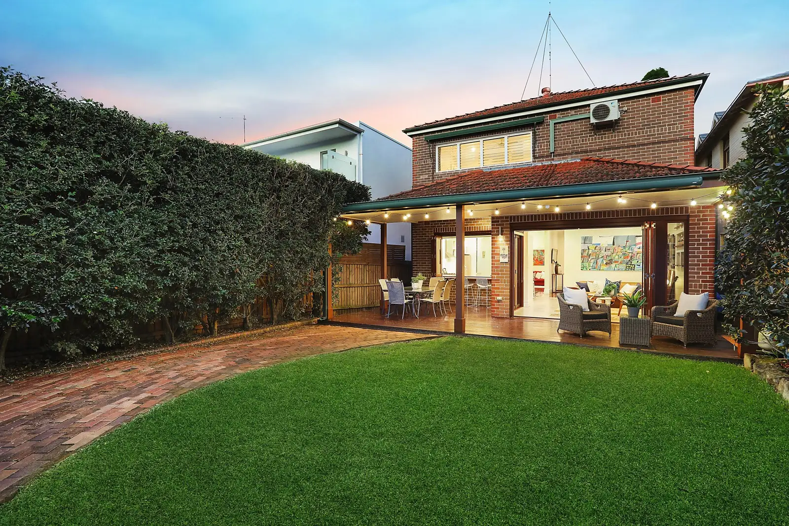 16 Powell Street, Coogee Sold by Sydney Sotheby's International Realty - image 2