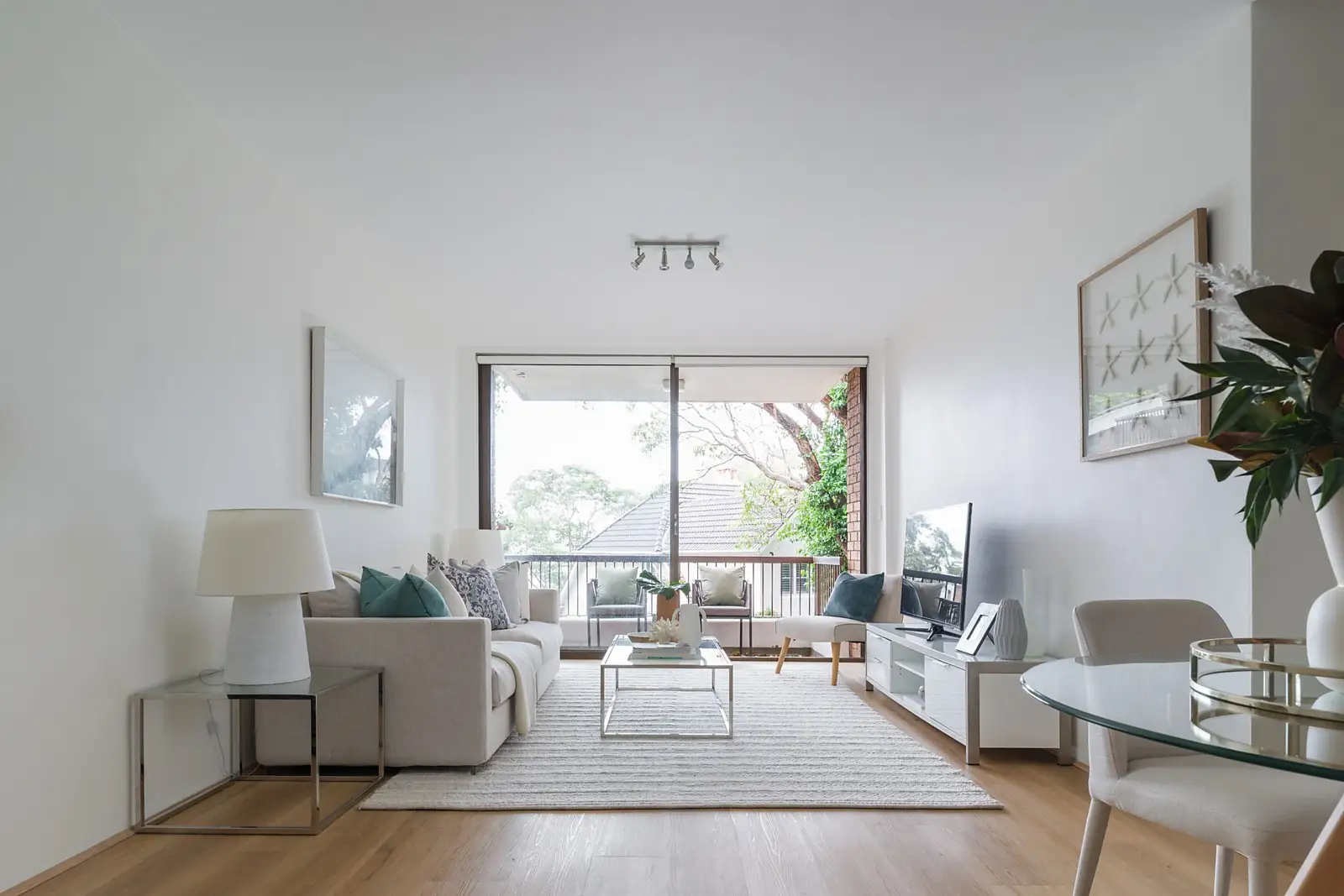 10/30 Benelong Crescent, Bellevue Hill Sold by Sydney Sotheby's International Realty - image 1